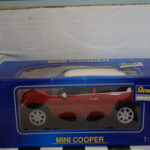 Revell metal mini cooper 2001 in red 1:12 ref 08453