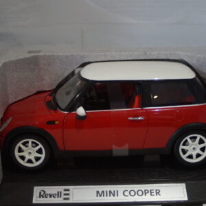 Revell metal mini cooper 2001 in red 1:12 ref 08453
