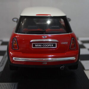 Revell metal mini cooper 2001 in red 1:12 ref 08453