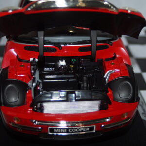 Revell metal mini cooper 2001 in red 1:12 ref 08453