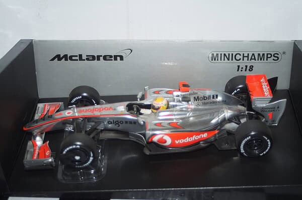 Minichamps mclaren mercedes mp4-24 l.hamilton f1 2009 530 091801 1:18