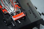 Minichamps mclaren mercedes mp4-28 j.button f1 2013 530 131805 1:18
