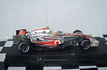 Hotwheels mclaren mercedes mp4-22 l.hamilton 1:18th ref k6634