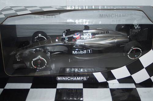 Minichamps mclaren mercedes mp4-29 j.button f1 2012 530 141822 1:18