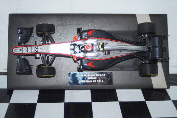 Minichamps mclaren honda mp4-30 j.button 2015 537 151822 1:18