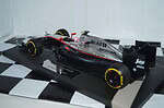Minichamps mclaren honda mp4-30 j.button 2015 537 151822 1:18