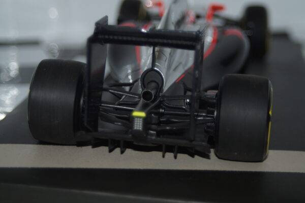 Minichamps mclaren honda mp4-30 j.button 2015 537 151822 1:18