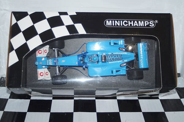 Minichamps benetton renault sport b201 j.button 100 010008 1:18