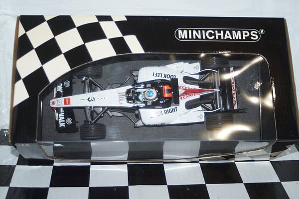 Minichamps b.a.r honda 007 j.button 100 050003 1:18