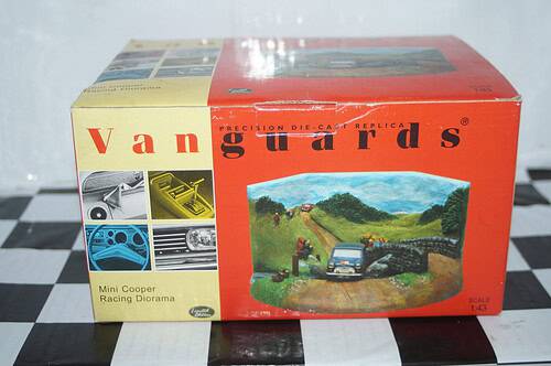 Vanguards mini cooper racing diorama rd2001 1:43 scale