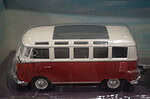 Maisto volkswagen camper (samba) and beetle 1:24 diecast ref 32913