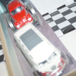 Maisto volkswagen camper (samba) and beetle 1:24 diecast ref 32913