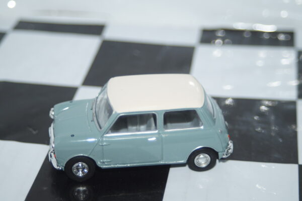 Vanguards austin / morris mini 50th anniversary 3 piece set mi2003 1:43