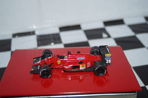 Hotwheels ferrari f1 #28 g.berger 1987 1:43 ref sf12/87
