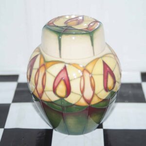 Moorcroft ginger jar "candle glow", nicola slaney 11cm unboxed 2012