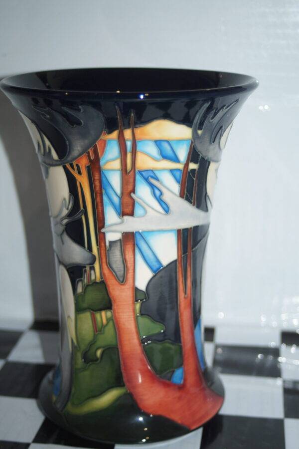 Moorcroft vase large "wapiti" with reindeer 21cm unboxed trial 17/07/12