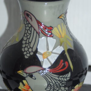 Moorcroft vase "courting birds" , emma bossons 16cm unboxed 2013