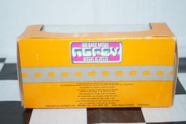 Norev ford escort xr3i 1980's silver 1:43 diecast