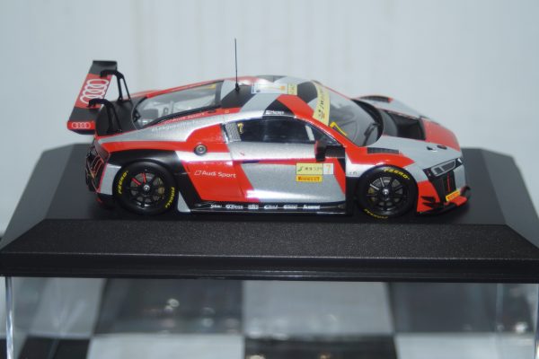 Minichamps audi r8 lms world cup macau 2016 1:43 437 161107
