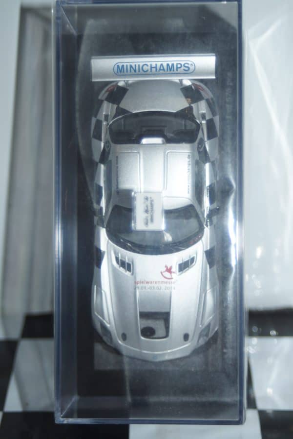 Minichamps mercedes benz slr amg gt3 2014 silver 1:43 413 143293