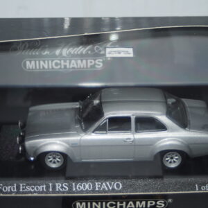 Minichamps ford focus rs 2009 green metallic 400 088102 1:43