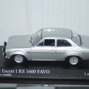 Minichamps ford focus rs 2009 green metallic 400 088102 1:43
