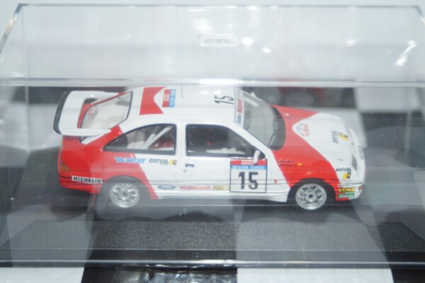 Minichamps ford sierra rs cosworth #15 tour de corse rally 1987  437 878015 1:43