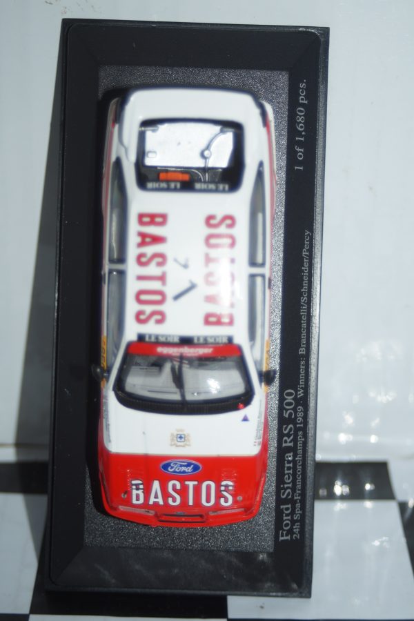 Minichamps ford sierra rs 500 #1 winners 24hr spa 1989 437 898001 1:43