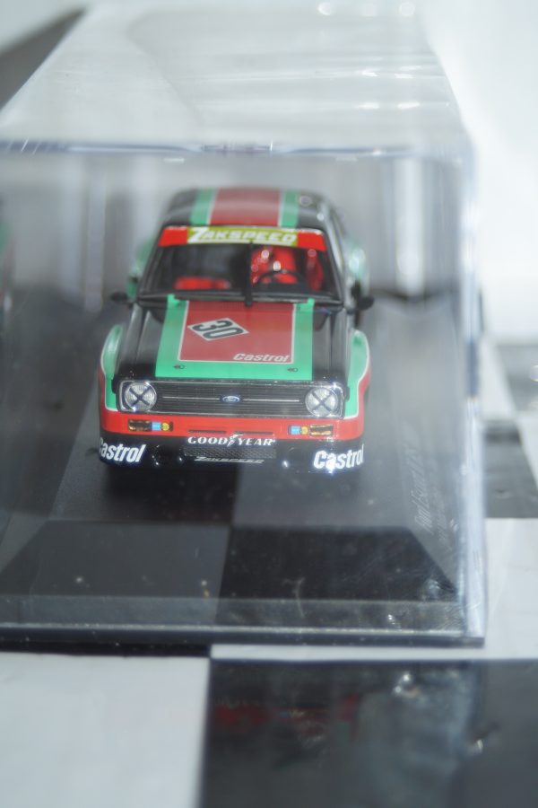 Minichamps ford escort mk2 rs2000 white 400 084300 1:43