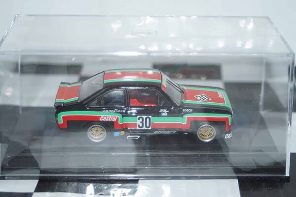 Minichamps ford escort mk2 rs2000 white 400 084300 1:43