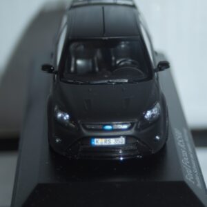 Minichamps ford focus rs500 (dealer box) 2010 matt black ltd 500 1:43