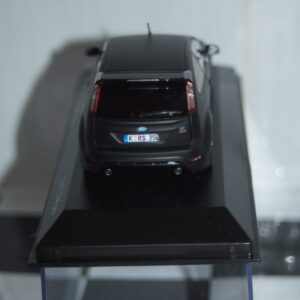 Minichamps ford focus rs500 (dealer box) 2010 matt black ltd 500 1:43