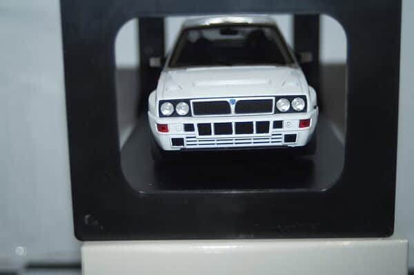 Whitebox lancia delta integrale 16v 1989 white 1:24 wb124238