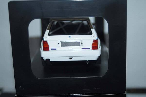Whitebox lancia delta integrale 16v 1989 white 1:24 wb124238