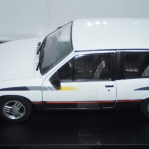 Whitebox opel / vauxhall corsa a sr 1985 white 1:24 wb124239-o