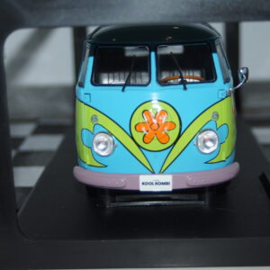 Solido volkswagen kool kombi 2024 ghost hunter with trailer 1:18 s1810904