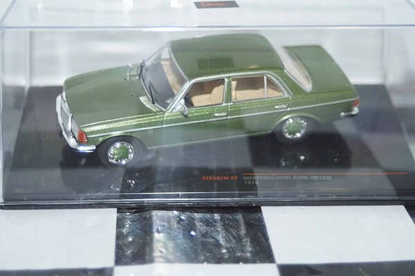 Ixo mercedes-benz 240d (w123) green 1976 clc587n 1:43