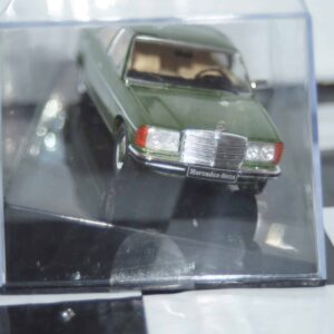 Ixo mercedes-benz 240d (w123) green 1976 clc587n 1:43