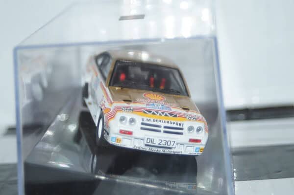 Ixo opel manta 400 rac rally 1984 #37 "gold card" 1:43 diecast rac443.22