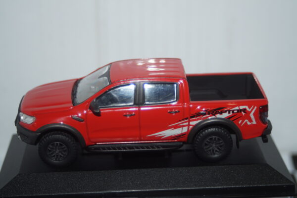 Vanguards ford ranger raptor x se true red 1/43 ref va15204