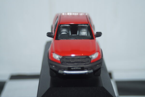 Vanguards ford ranger raptor x se true red 1/43 ref va15204