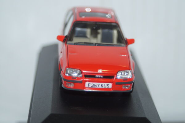 Vanguards vauxhall astra gte 16v carmine red va13208 1:43