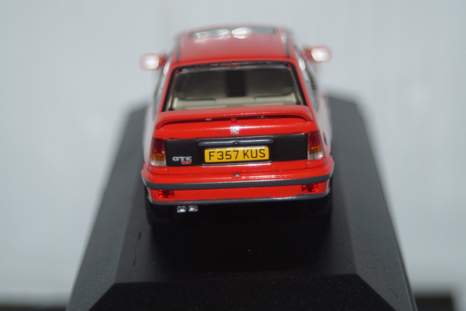Vanguards vauxhall astra gte 16v carmine red va13208 1:43