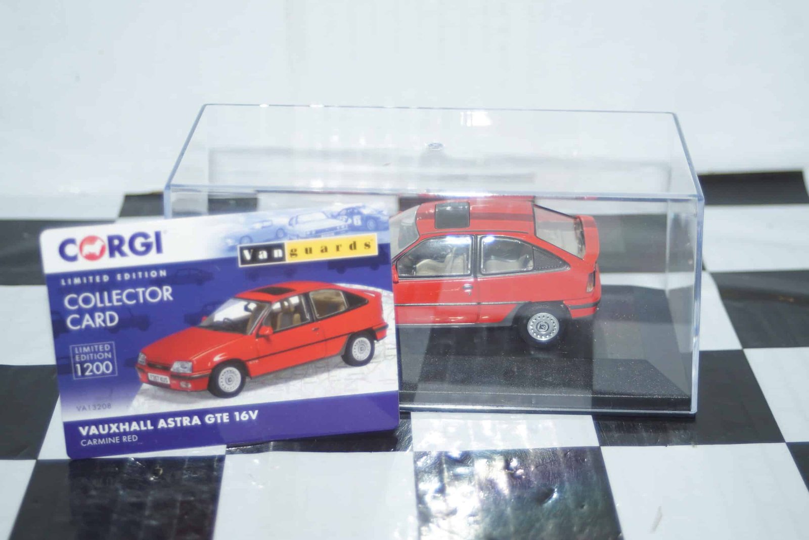 Vanguards vauxhall astra gte 16v carmine red va13208 1:43