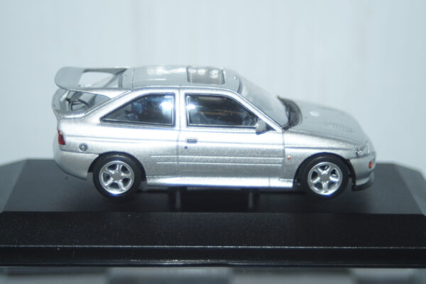 Vanguards ford escort cosworth luxury moondust silver 1/43 ref  va14806