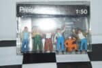 Preiser hand painted figures of workmen / truckers  68202 1:50