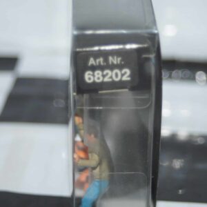 Preiser hand painted figures of workmen / truckers 68202 1:50