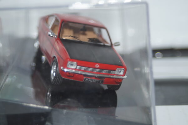 Ixo opel kadett c coupe sr red 1976 clc490n 1:43