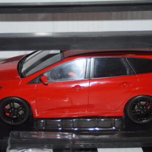 Ixo modelcars ford focus st estate 2015 race red 1:18 mcg18466