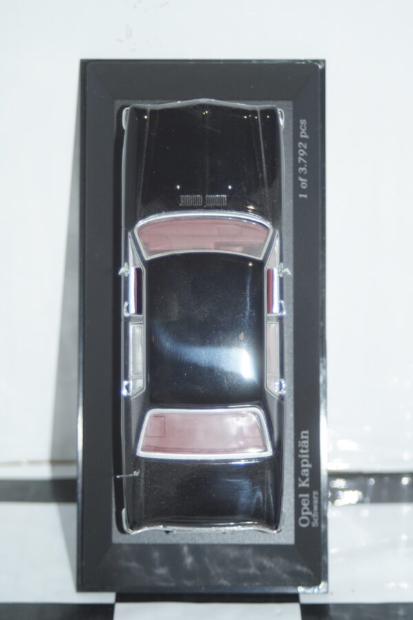 Minichamps opel kapitan 1951 in brown 1:43 430 043307